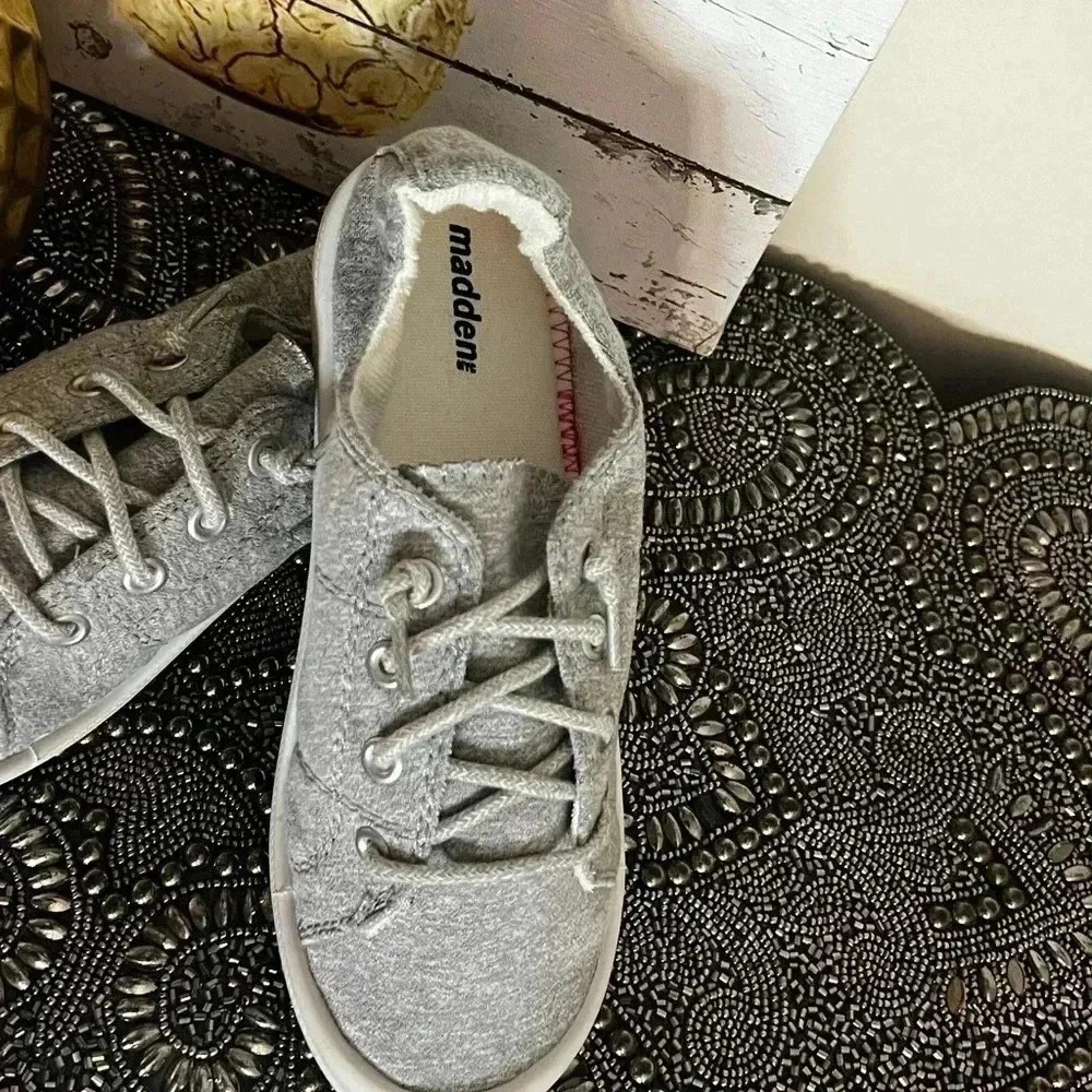 GIRLS MADDEN NYC SIZE 3 YOUTH NIB - Picture 4 of 8